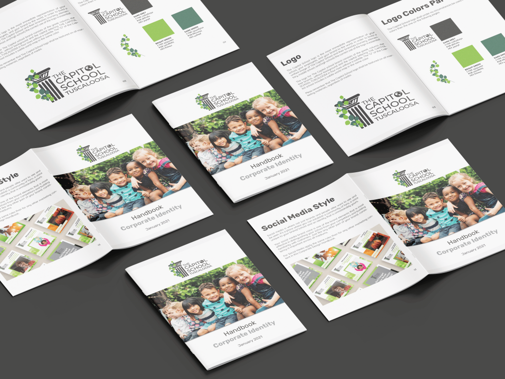 CD-Handbuch Capitol School, mehrere aufgeschlagene Seiten