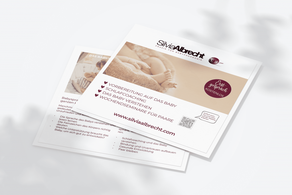 Quadratischer Flyer Silvia Albrecht Vorder-/Rückseite in Beige